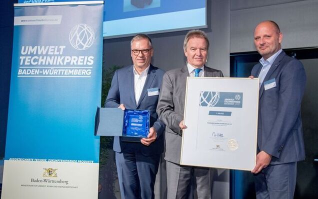 2017: Keller Luftechnik erhält für seinen Kompaktnassabscheider HydronPlus den Umwelttechnikpreis Baden-Württemberg von Umweltminister Franz Untersteller 